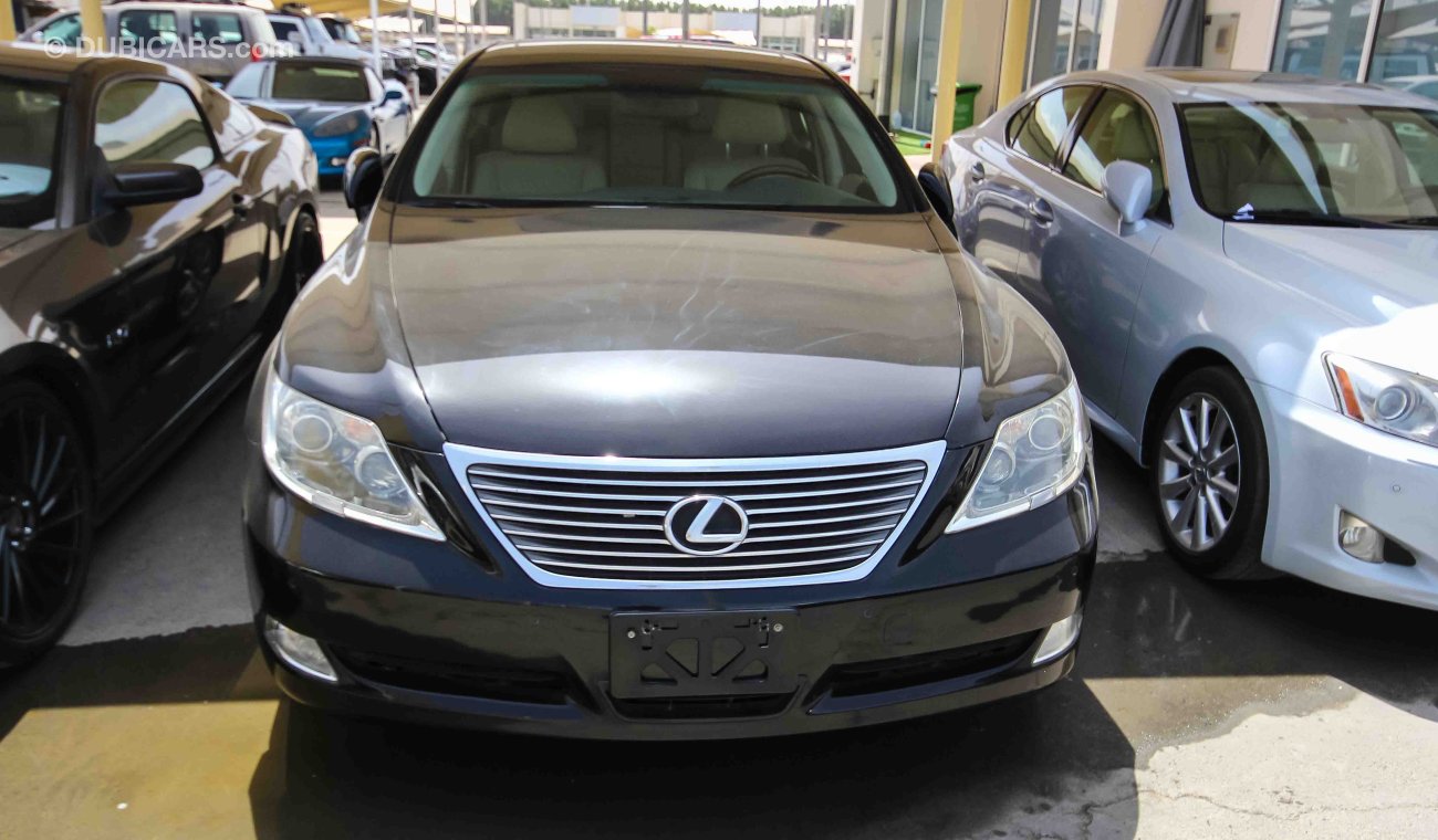 Lexus LS460