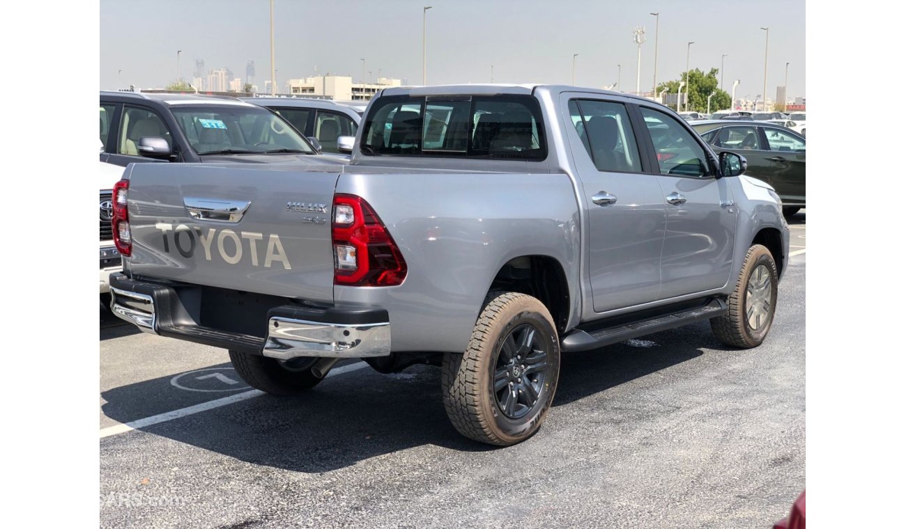 تويوتا هيلوكس TOYOTA HILUX 4.0L V6 SR5