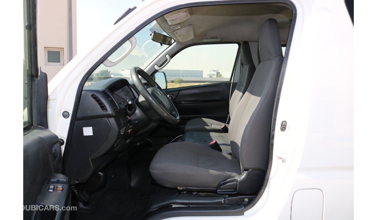 Toyota Hiace MID ROOF PASSENGER VAN