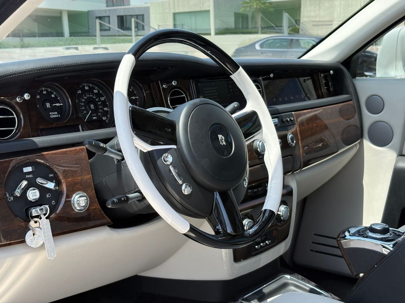 رولز رويس فانتوم ROLLS-ROYCE PHANTOM STANDARD | 6.75L V12 | 2014 | FULL PPF  | ORIGINAL PAINT