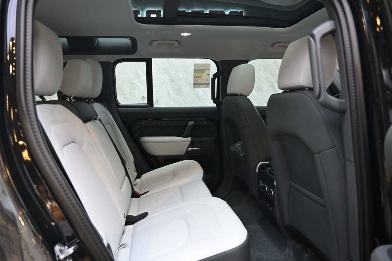 Land Rover Defender P300 110 S 2.0L (5 Seater) Land Rover Defender S P300 V4 110 GCC