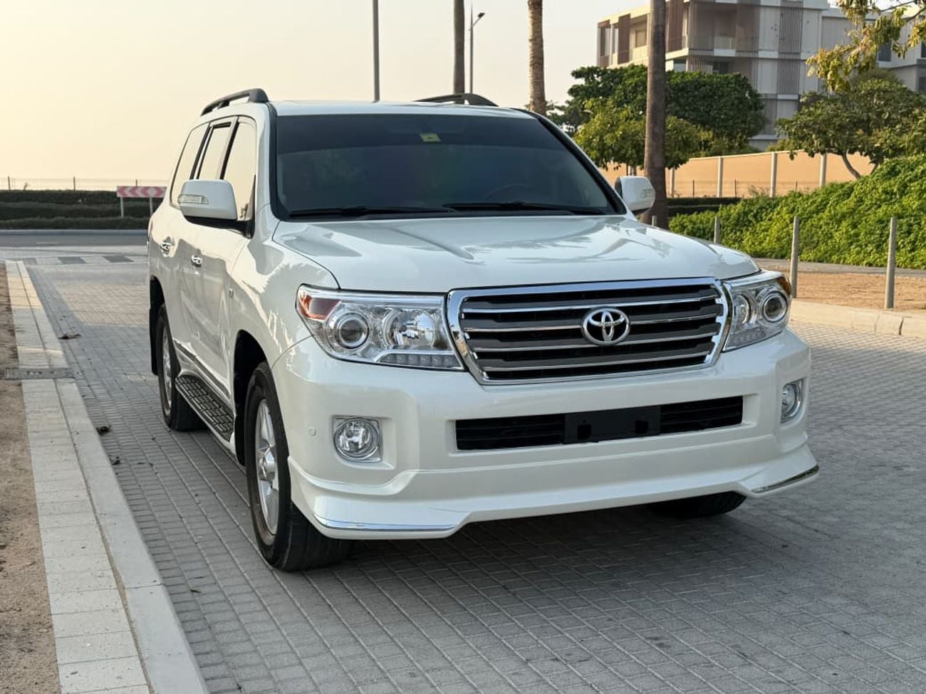 Toyota Land Cruiser VXR