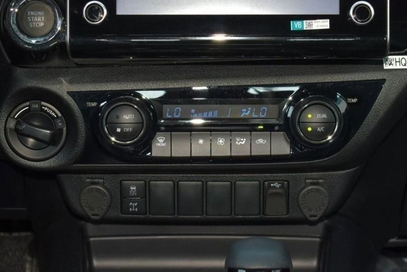 تويوتا هيلوكس TOYOTA HILUX ADVENTURE 4.0 PETROL