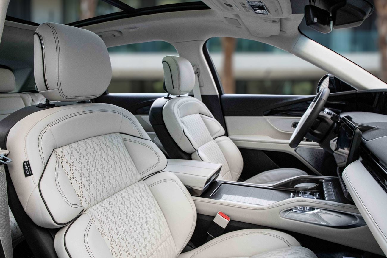 لينكولن ناوتيلوس Nautilus Presidential | 4,230 P.M | 0% Downpayment | Agency Warranty!