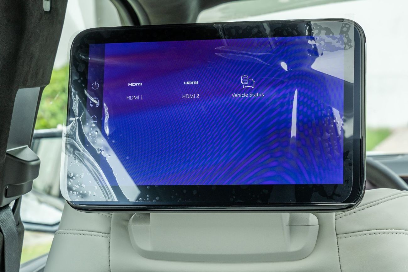 كاديلاك إسكالاد Sport Platinum 6.2L AWD Cadillac Escalade Sport Platinum - 2025 Brand New (Export)