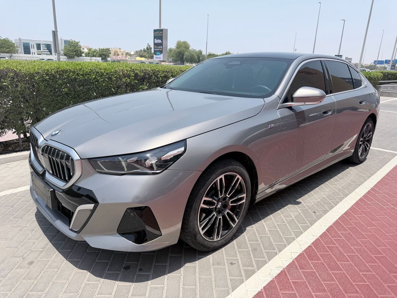 BMW 530Li STD (NON GCC)