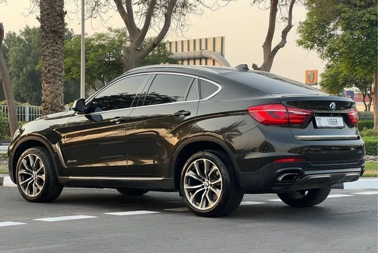 بي أم دبليو X6 50i لاكجري