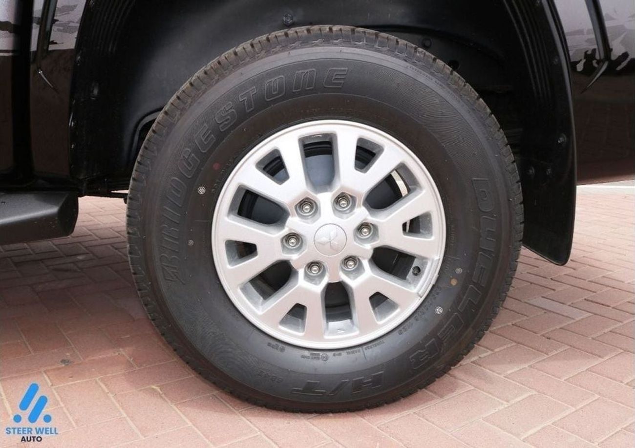 Mitsubishi L200 Triton / New Shape is Only Available with us - Petrol GLX 2024 /2.4L 4x4 MT High Line / Export Only