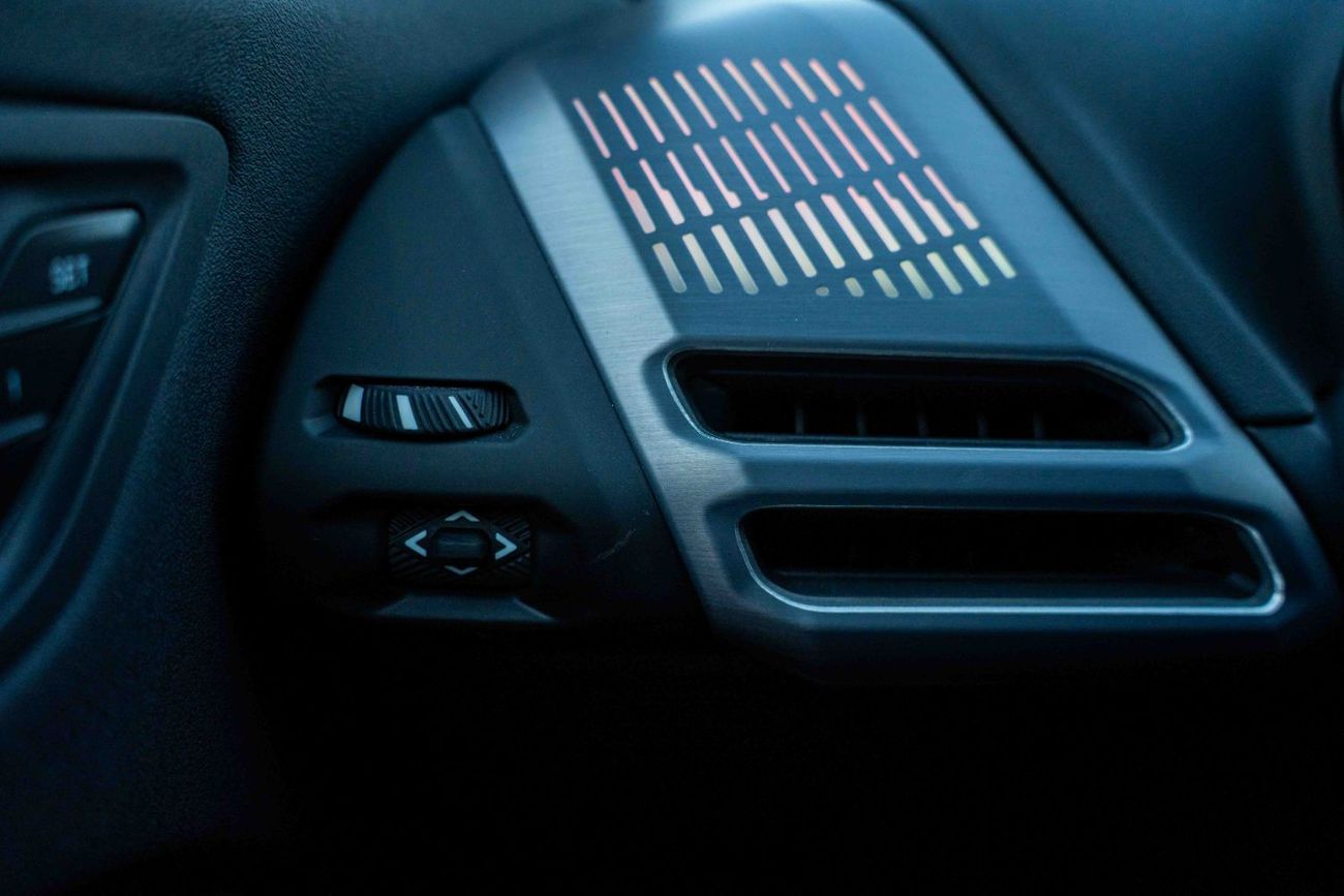 BMW 225L BMW 225L 2025 1.5L petrol Transmission Automatic  360 Camera White outside