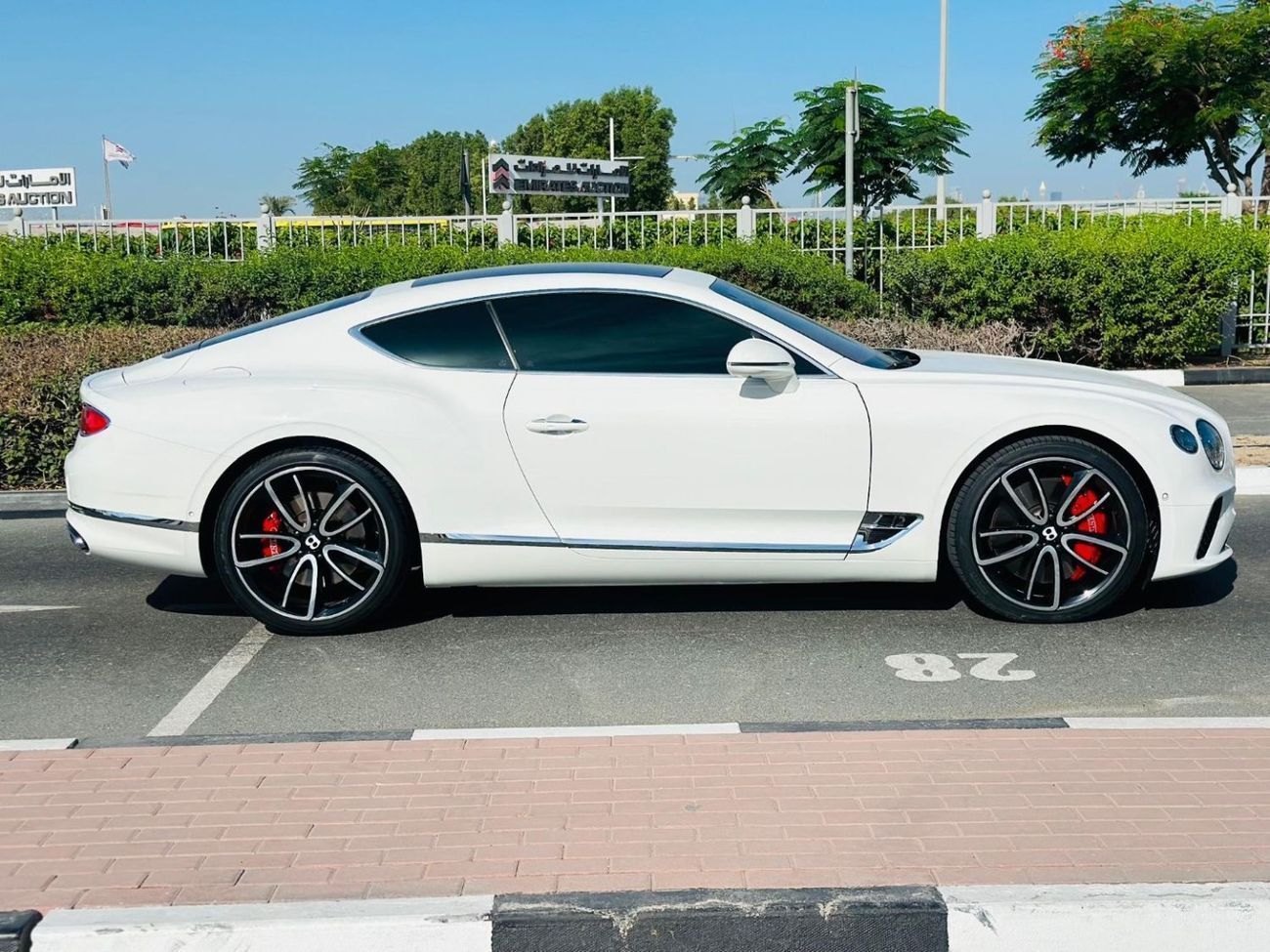 Bentley Continental GT 6.0L W12 (626 HP)