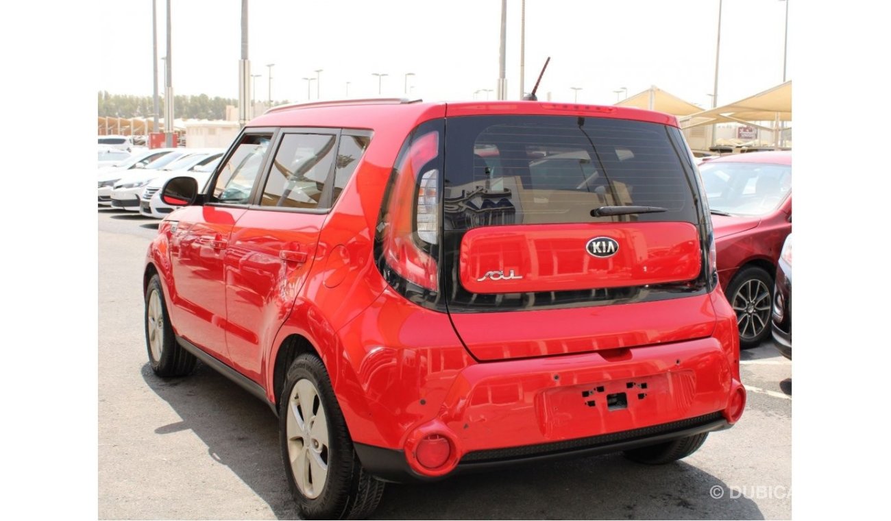 Kia Soul GCC - 1600 CC - ORIGINAL PAINT - ACCIDENTS FREE - CAR IS IN PERFECT CONDITION INSIDE OUT