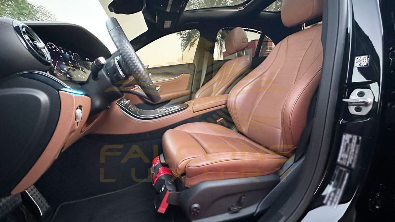 Mercedes-Benz E300 Premium 2.0L