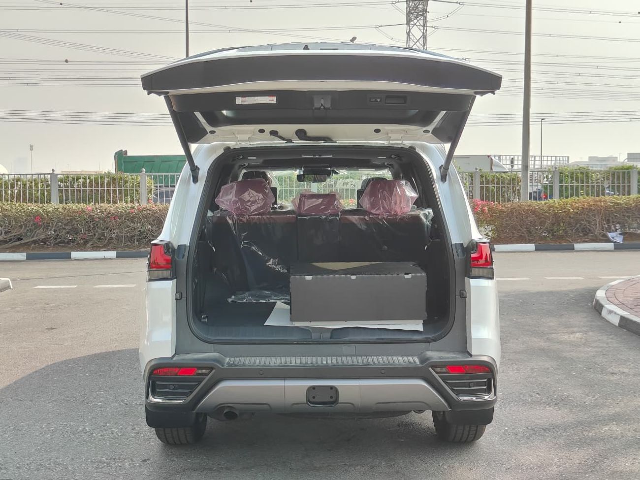 Lexus LX 500 Lexus LX 500D Urban V6 7-Seater- Top Option