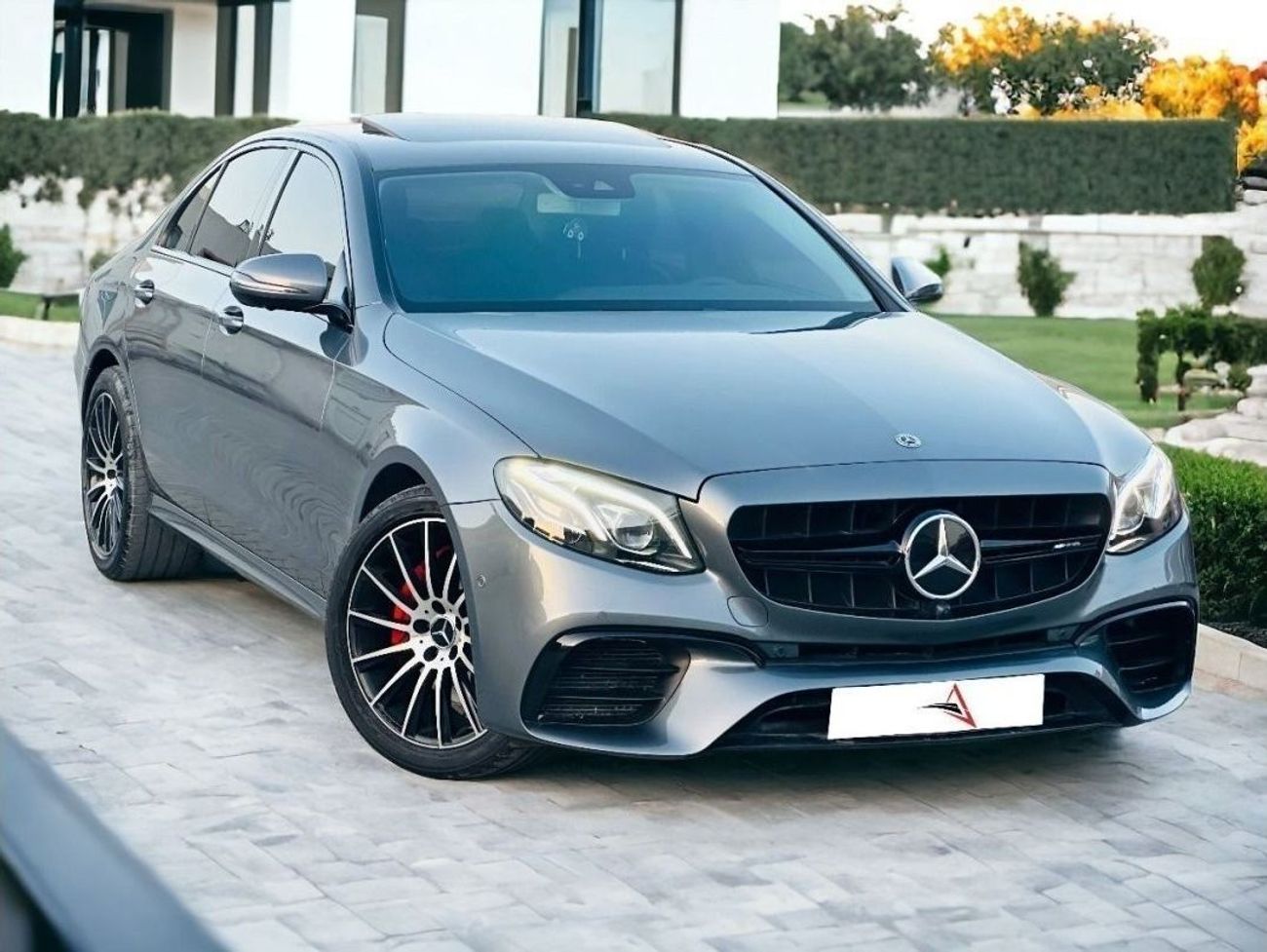 Mercedes-Benz E300 Std AED 2060 PM MERCEDES-BENZ E300 0% DP WELL MAINTAINED