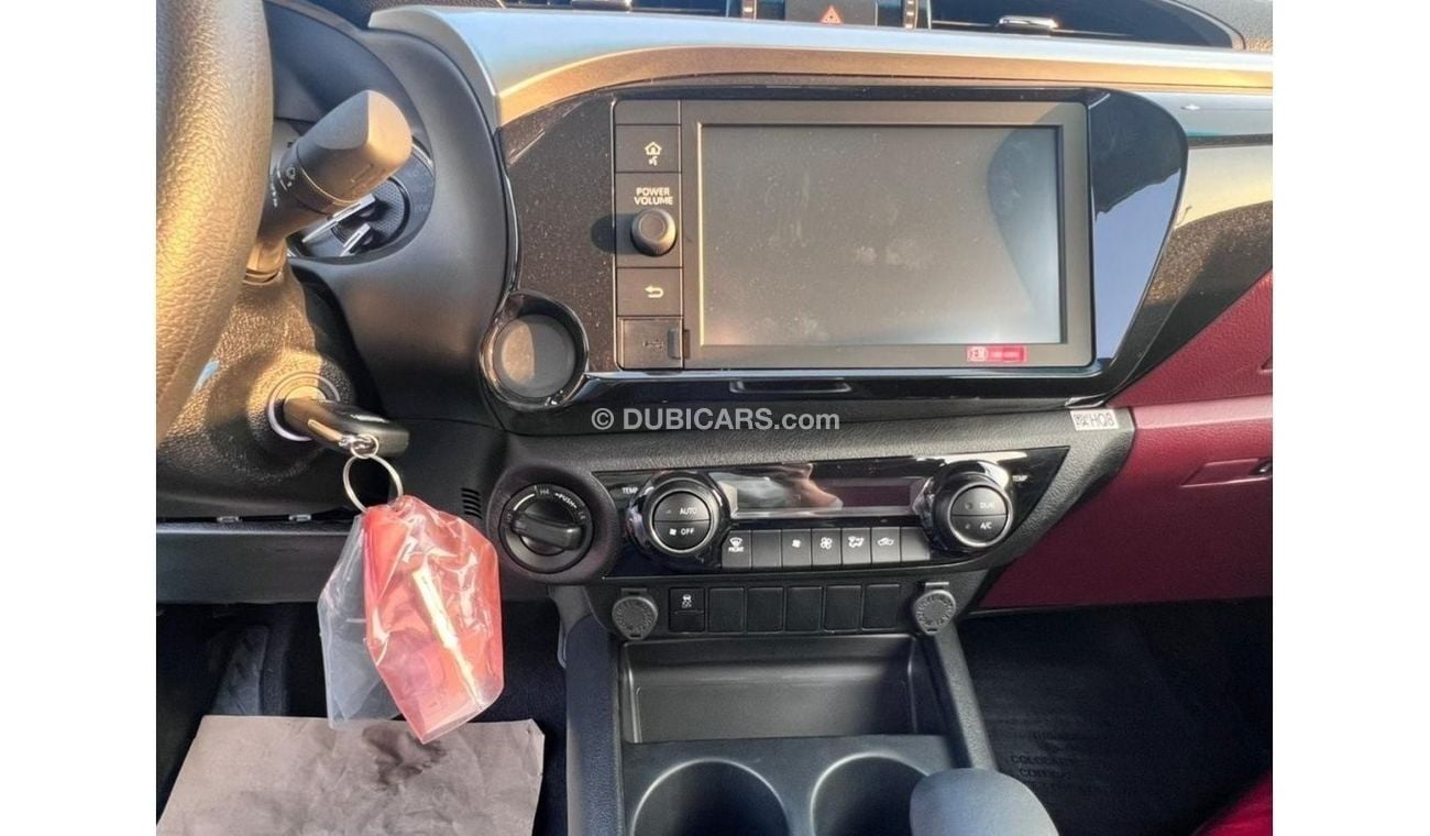 تويوتا هيلوكس T- Hilux 2.7 Petrol 4x4 A/T 2023 White color