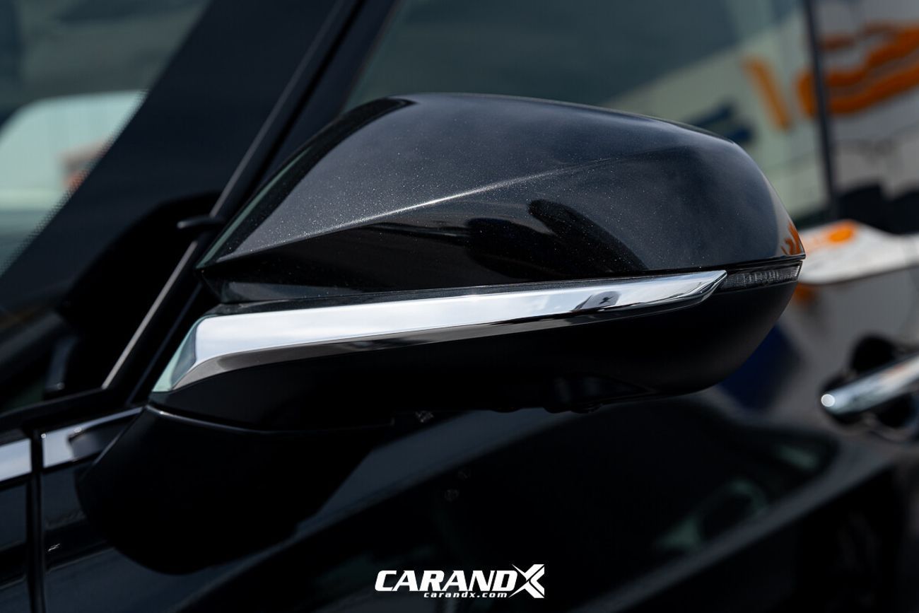 Lexus LM 350h Lexus LM 350H 2.5L Petrol Automatic Transmission 2025