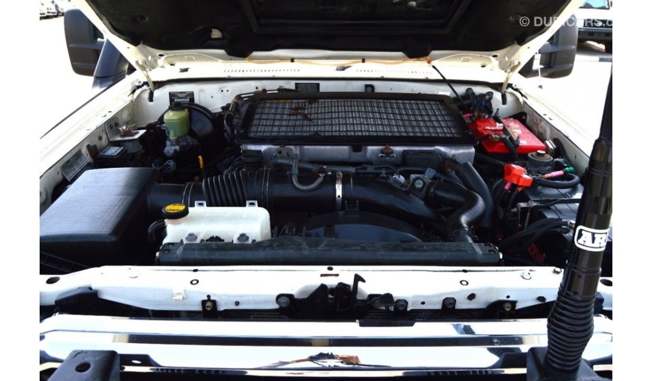 تويوتا لاند كروزر 70 Full option clean car