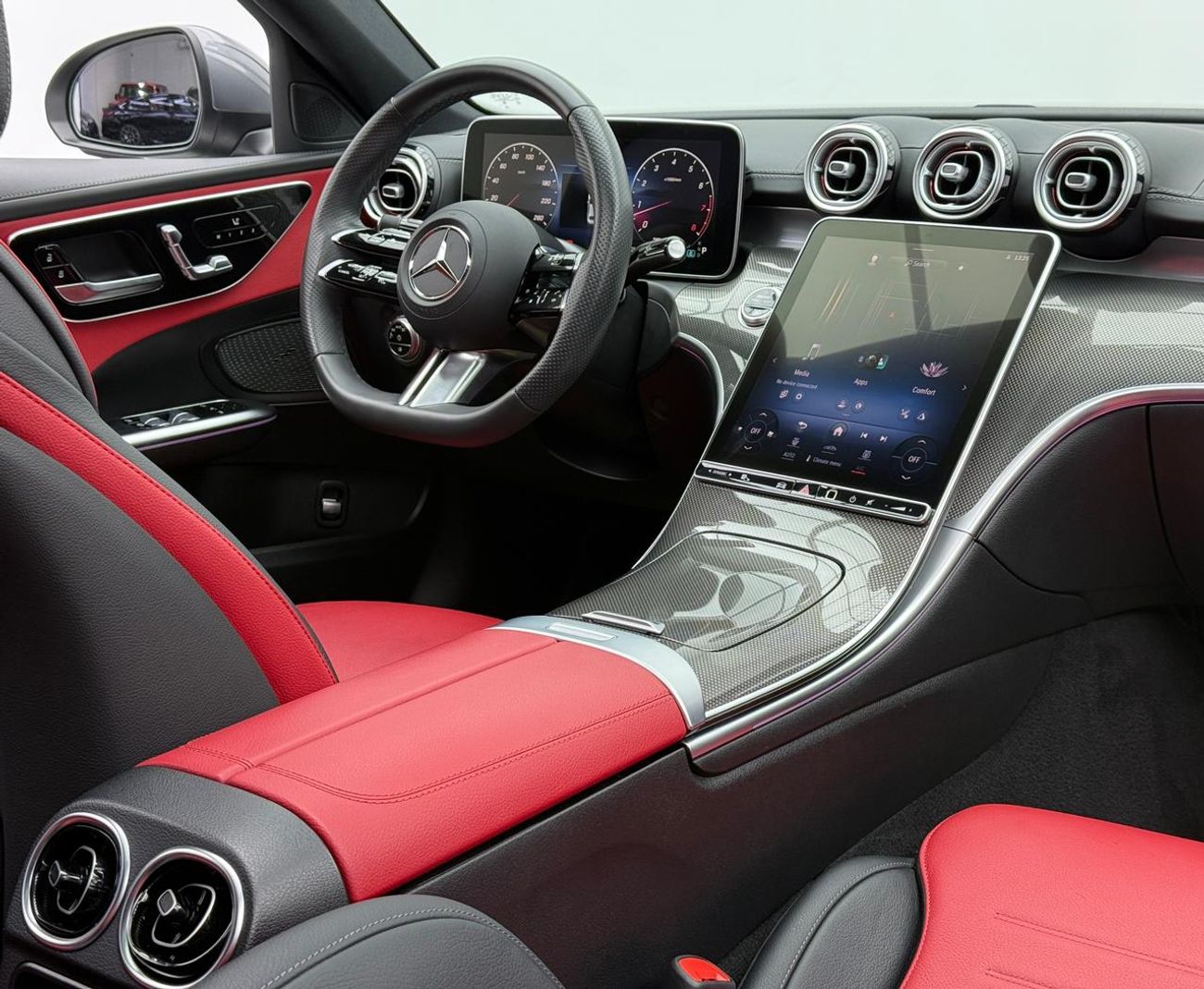 Mercedes-Benz C 200 Premium 2.0L 2024 Mercedes Benz C200, 2028 Mercedes Warranty + Service Pack, Full MB Service History