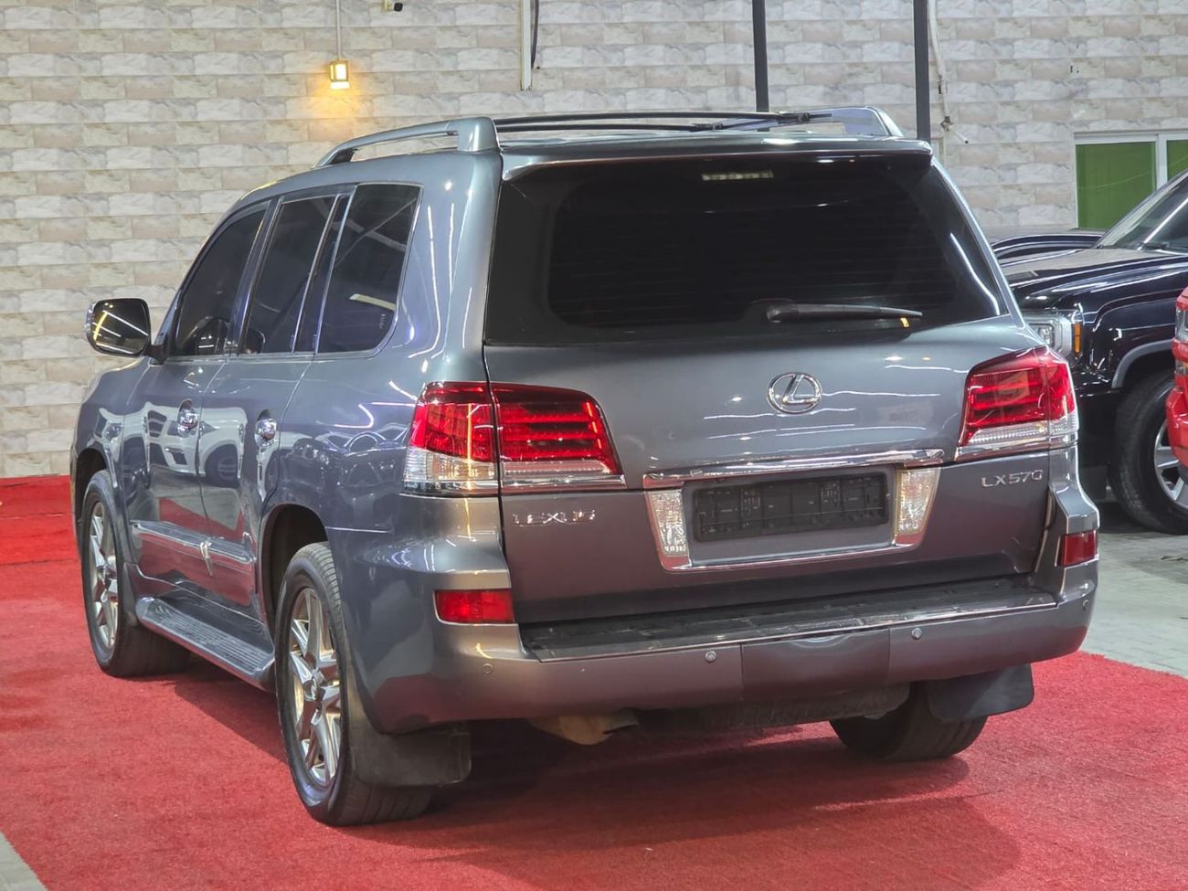 Lexus LX 570 Sport Platinum 5.7L