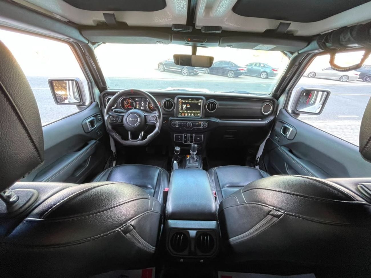 Jeep Wrangler Unlimited SAHARA / V6 3.6L / GCC / 2.5” FOX SUSPENSION / REMOTE START / BLIND SPOT / X-POWER WINCH