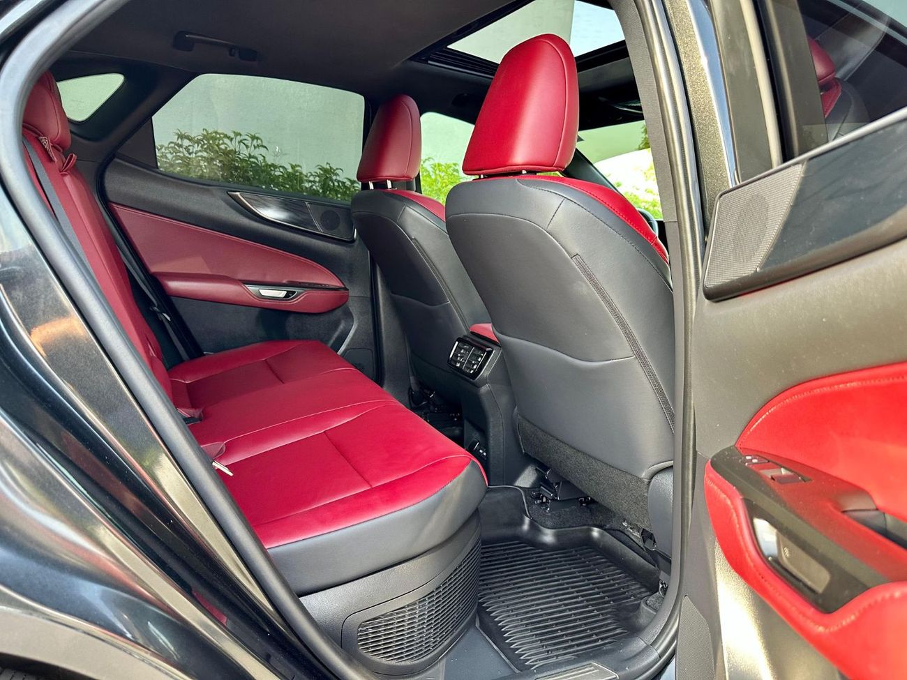 Lexus NX350h Platinum 2.5L