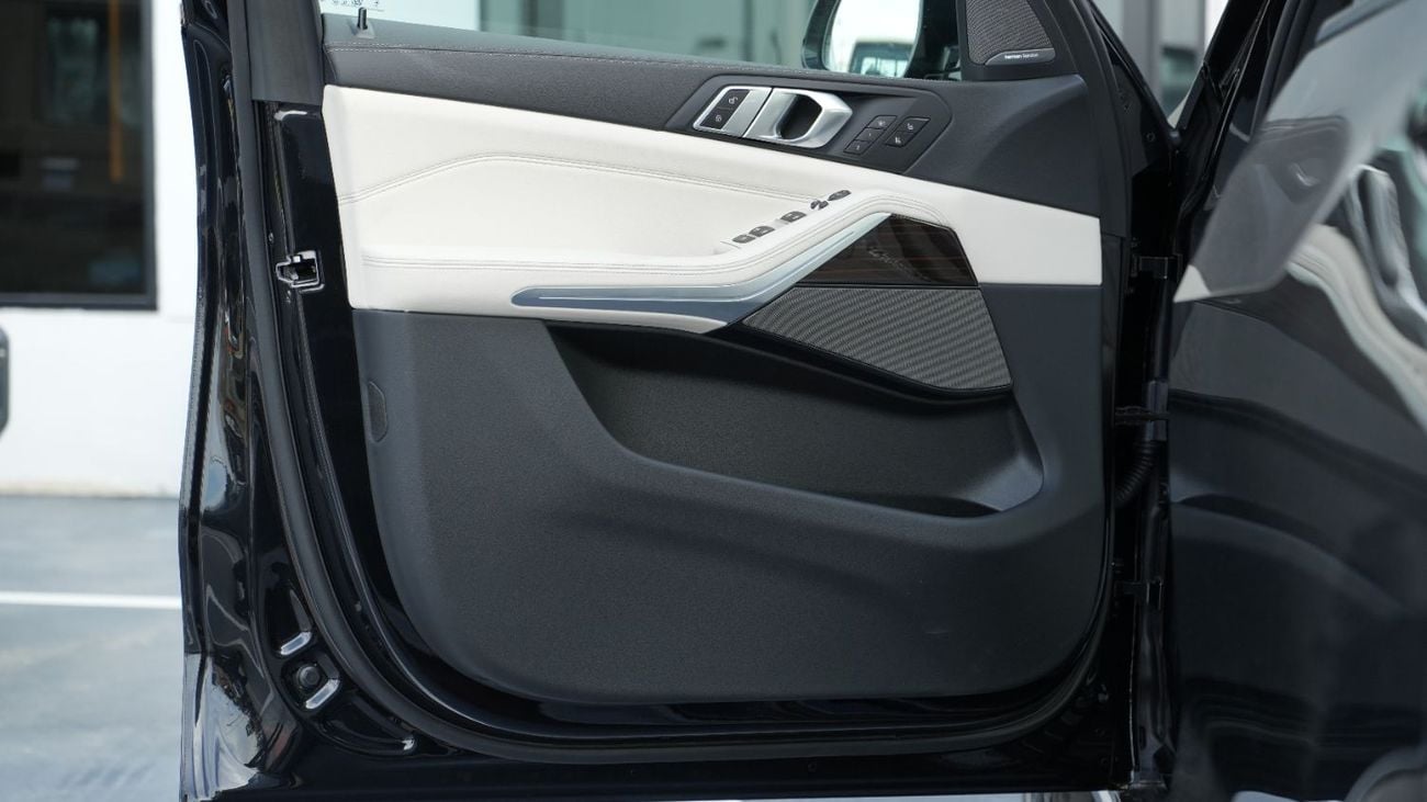 بي أم دبليو X5 M40i xDrive M-Sport Pro V6 Black 2026MY Export Only