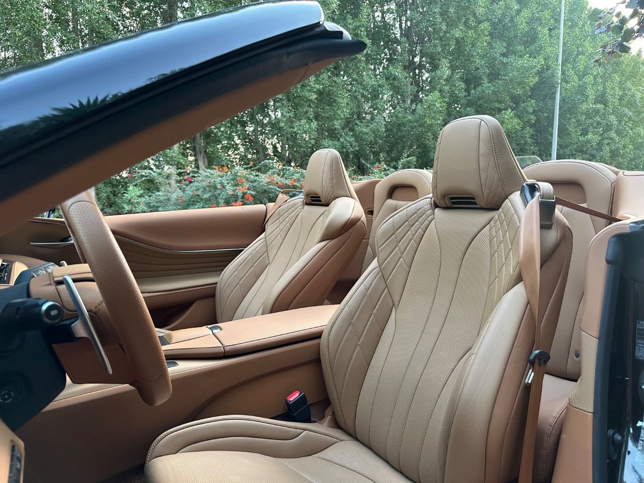 لكزس LC500 كابريوليه Titanium  5.0L