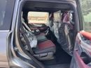 نيسان باترول LE بلاتينيوم سيتي (الخارج: رمادي + سقف أسود، الداخل: عنابي)