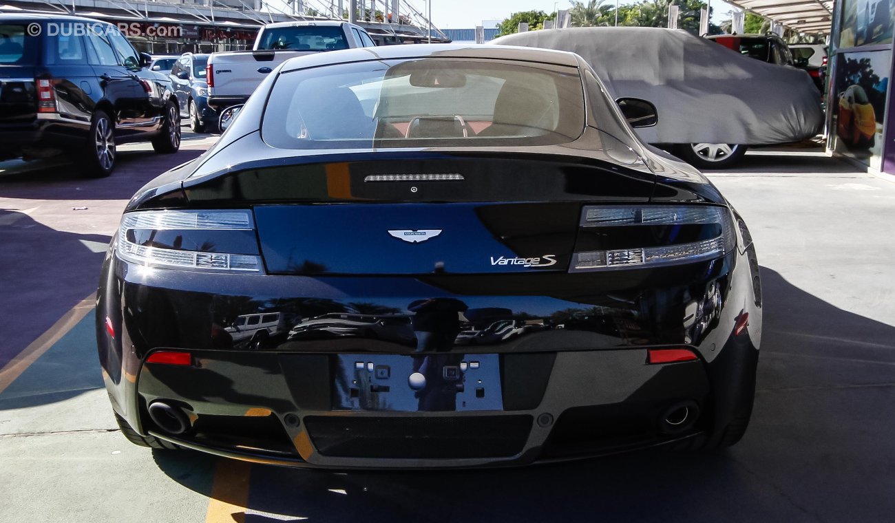 Aston Martin Vantage S