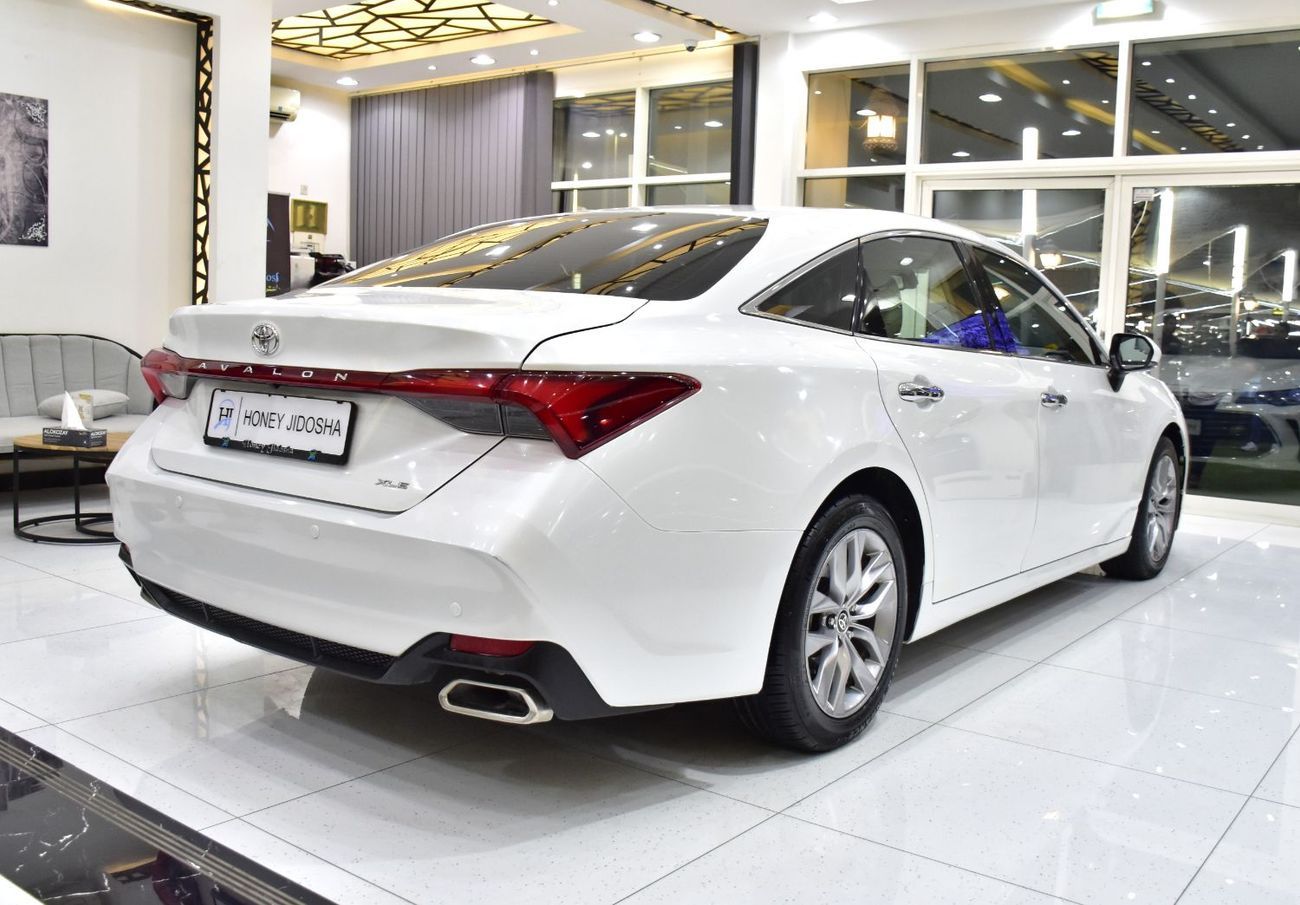 Toyota Avalon EXCELLENT DEAL for our Toyota Avalon XLE ( 2021 Model ) in White Color GCC Specs