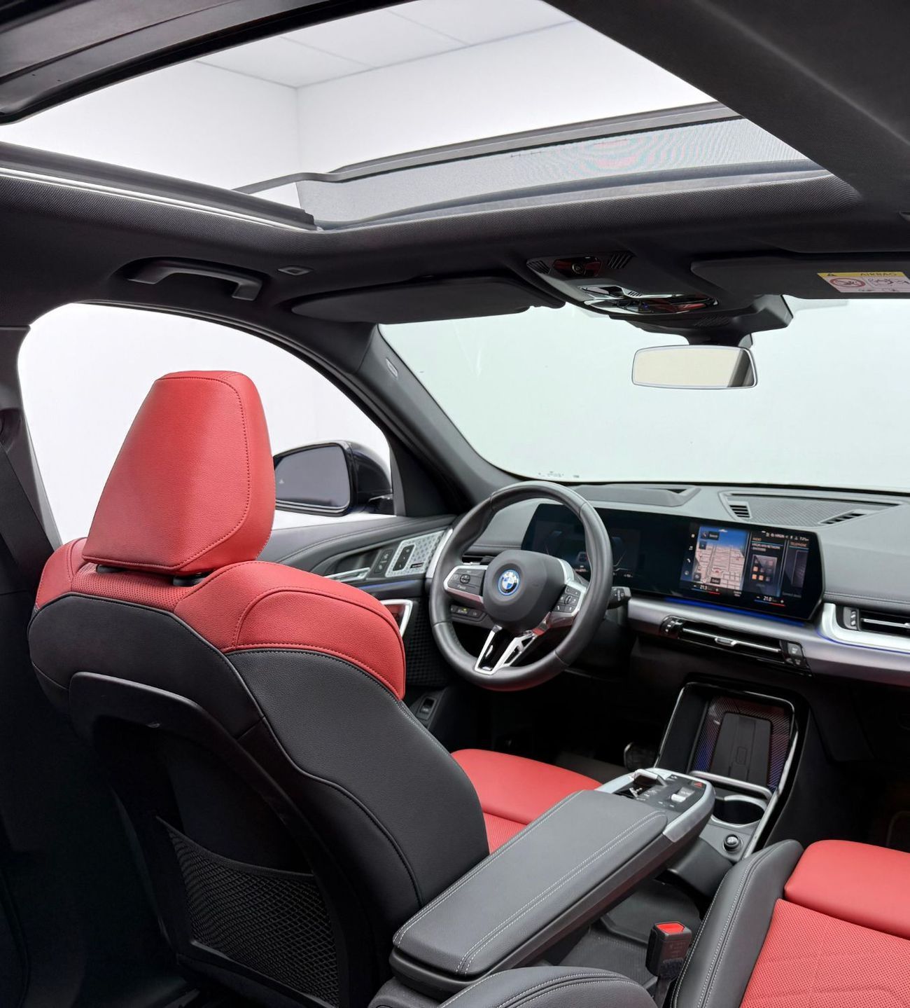 BMW iX1 2023 BMW iX1 xDrive30, 2029 BMW Warranty + Service Pack, Full BMW Service History, Very Low Km, GCC