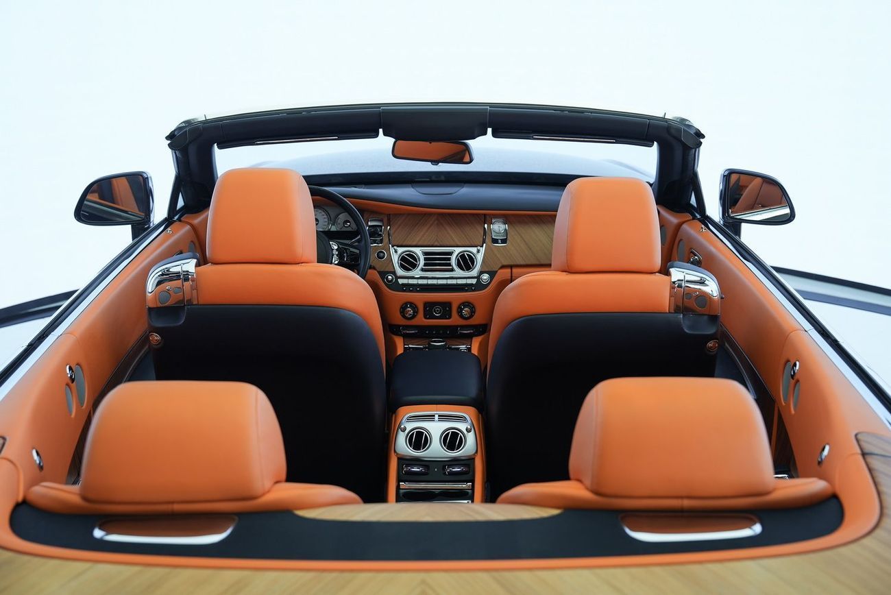 رولز رويس داون Rolls Royce Dawn