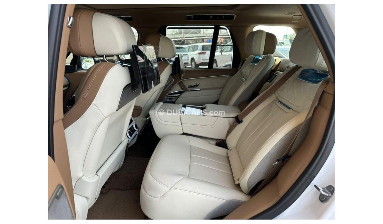 Land Rover Range Rover WHITE ROSE GOLD GCC SPEC UNDER WARRANTY AND SERVICE