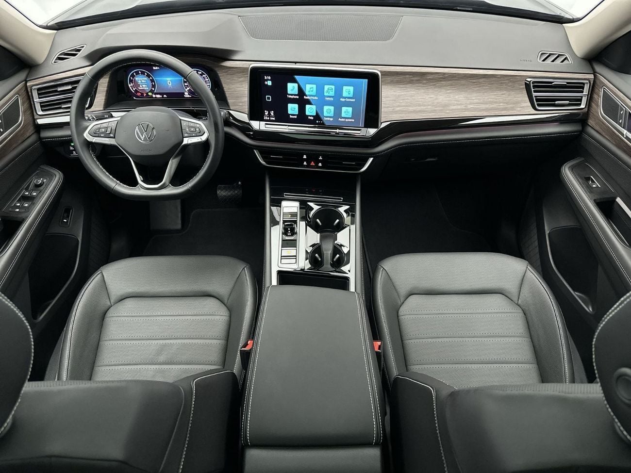 Volkswagen Teramont COMFORTLINE Teramont 2.0L (Facelift 2) | VW Certified | 34,100 AED SAVINGS from New Car
