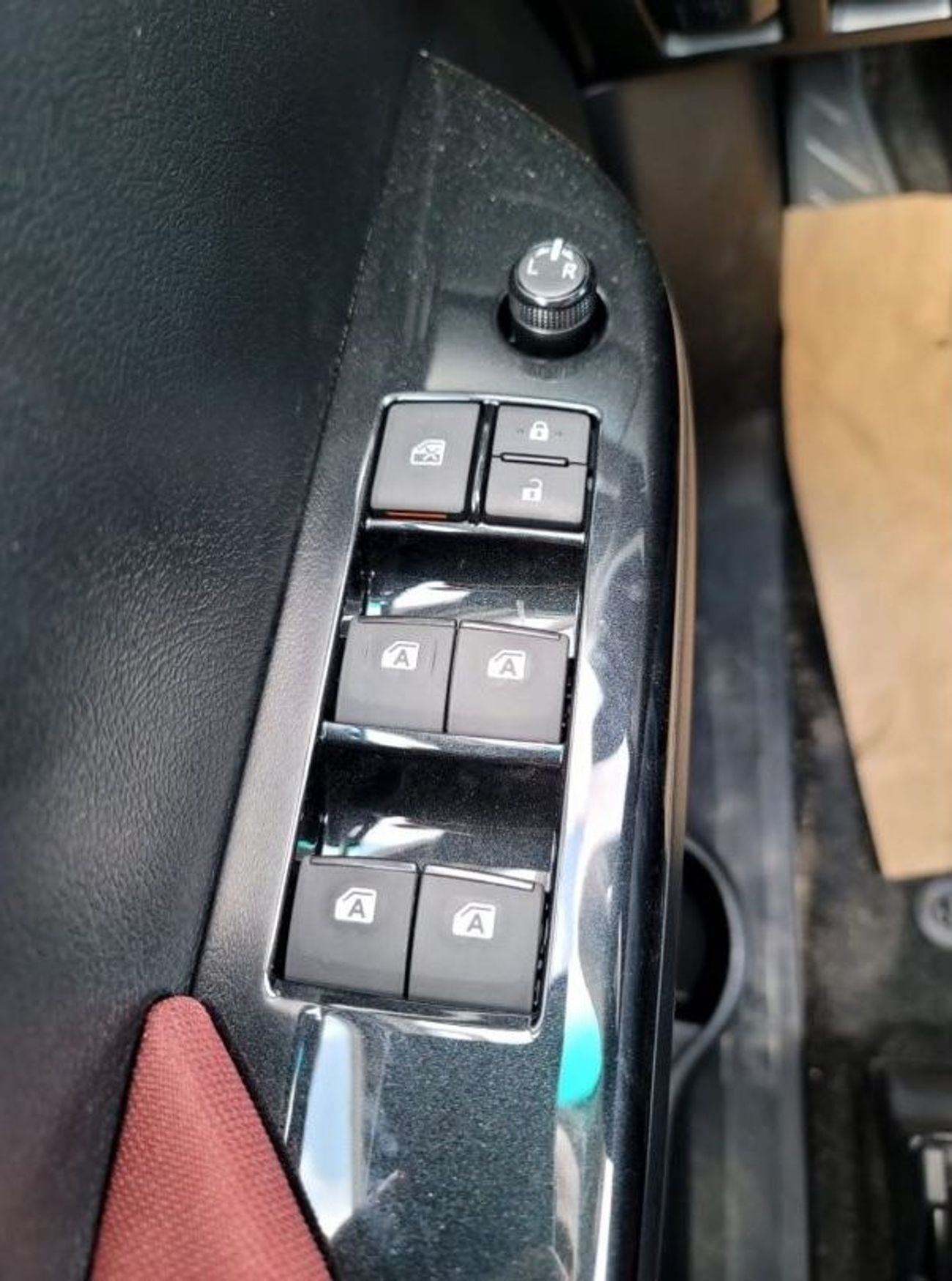 Toyota Hilux 4.0L SR5 V6 PETROL, DOUBLE CAB, 4WD, PUSH START, AUTOMATIC, MONITOR, MODEL 2024