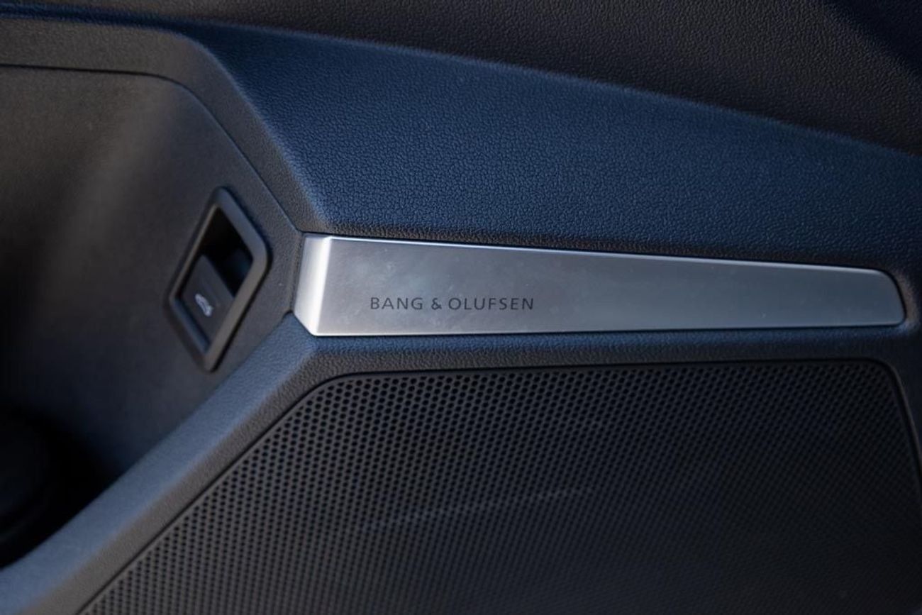 أودي RS3 TFSI quattro 2.5L Sedan Audi RS3 TFSI Quattro 2022 GCC under Warranty with Flexible Down-Payment.