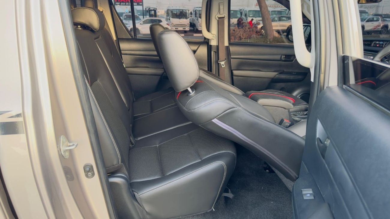 Toyota Hilux MODIFIED TO 2024 GR SPORT | AFTER MARKET SIDE FENDERS | 2.8L DIESEL | RHD | ELECTRIC SEAT | BACK CAM