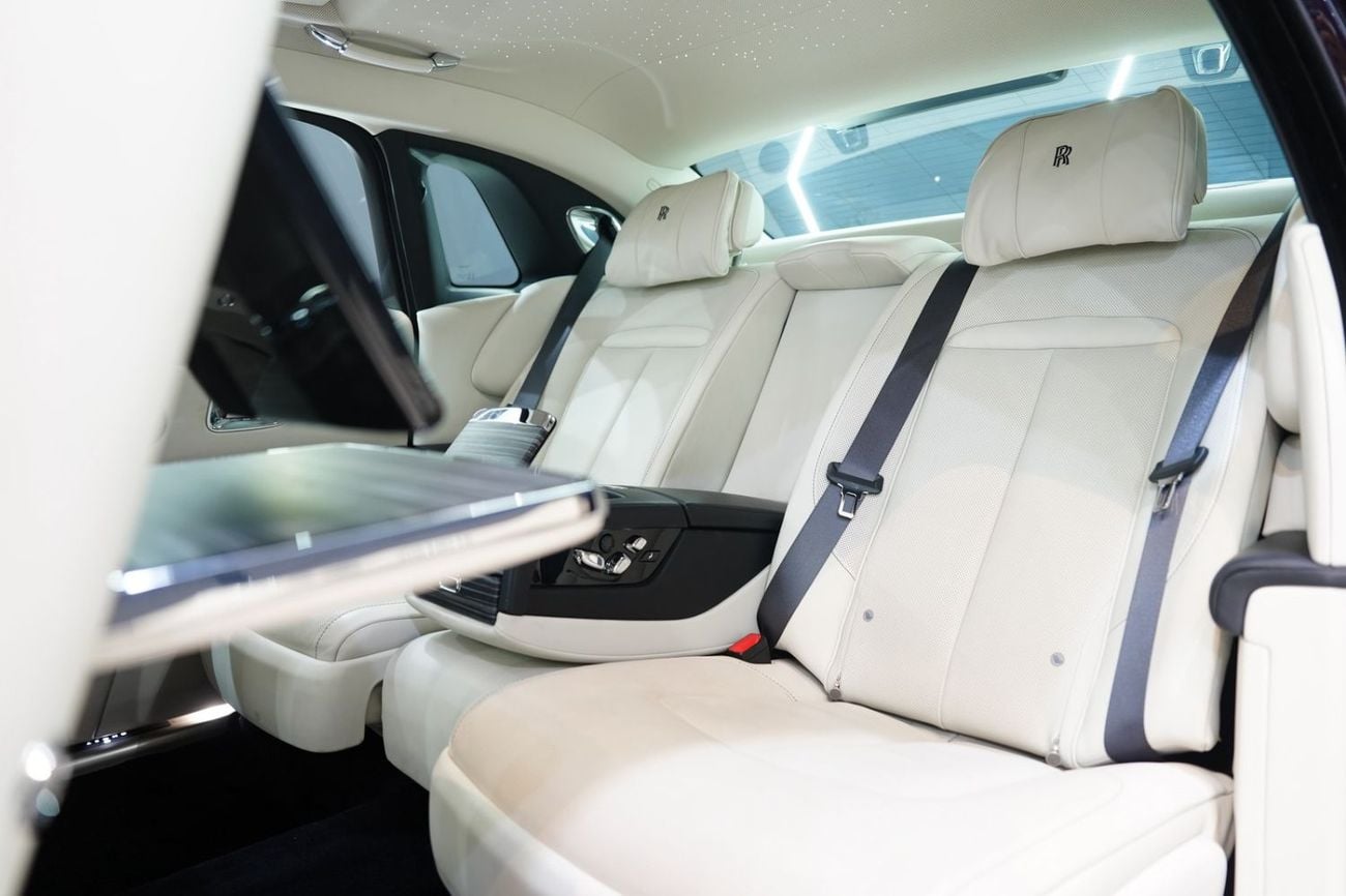 Rolls Royce Ghost 2024 Rolls-Royce Ghost EWB, Rear Entertainment, Starlight, Illuminated Fascia, Dealer Warr + Serv!