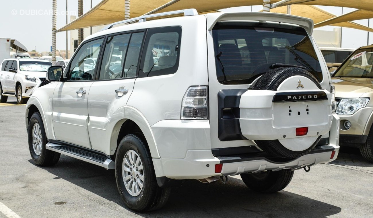 Mitsubishi Pajero GLS V6