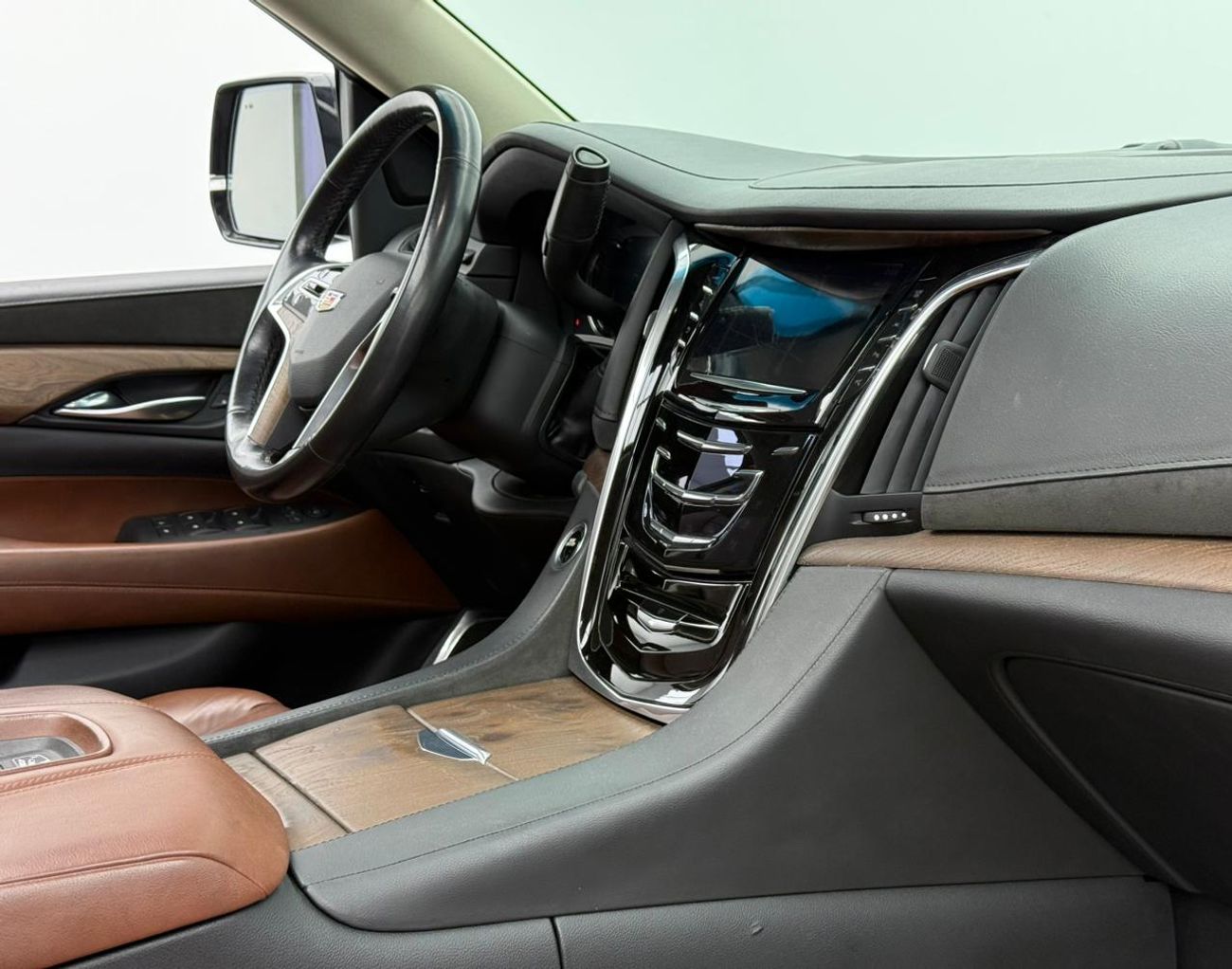 كاديلاك إسكالاد 2019 Cadillac Escalade ESV, 1 Year Warranty Unlimited, Cadillac Full Service History, GCC