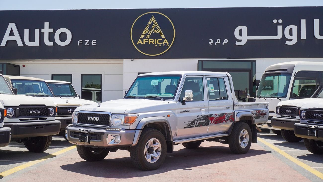 Toyota Land Cruiser Pick Up LX 4.0L V6 Double Cabin M/T