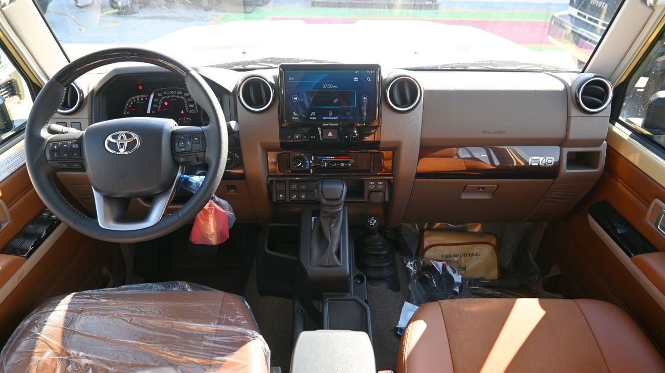 تويوتا لاند كروزر 70 Toyota Land Cruiser LC76 Hardtop 2025