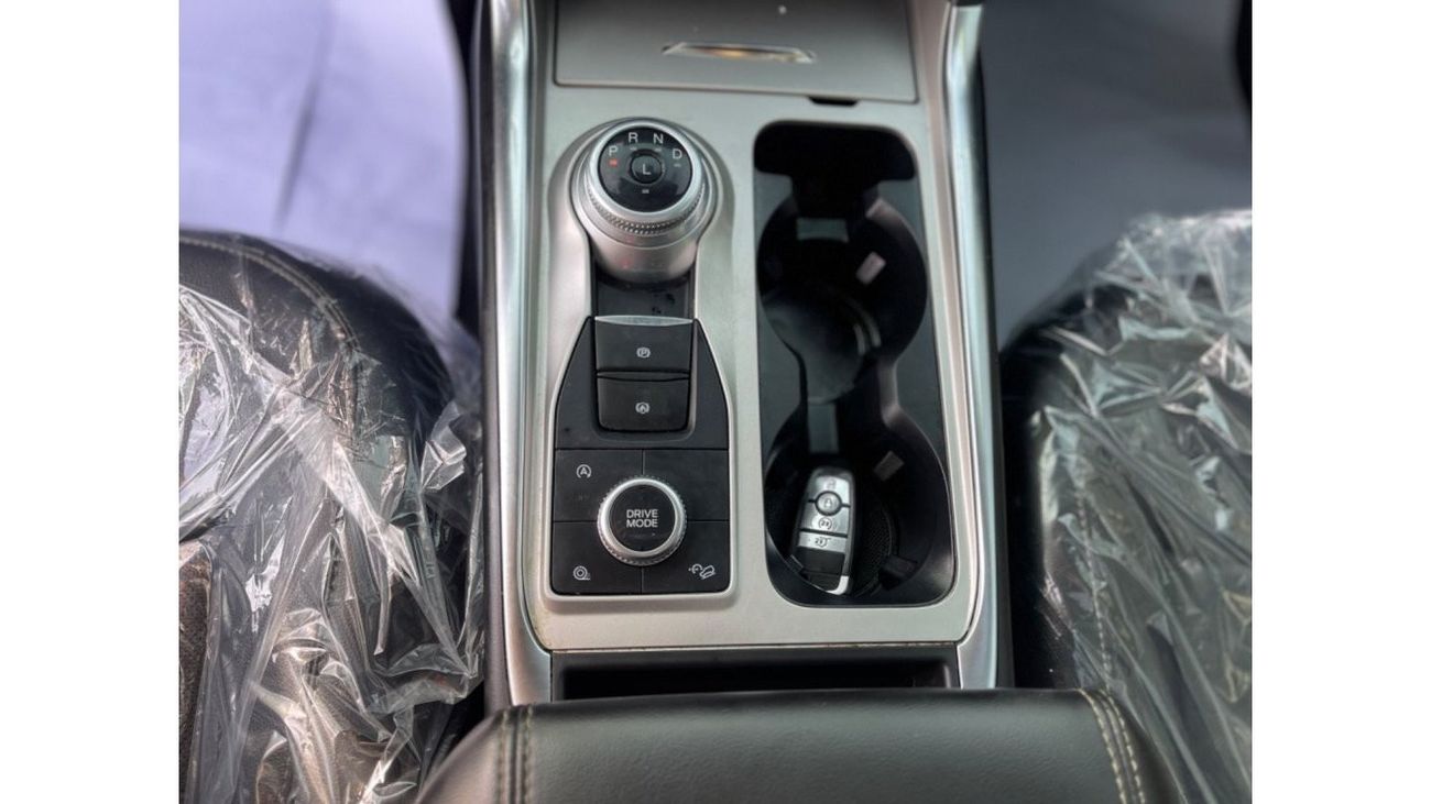 فورد إكسبلورر ليميتيد 310A تقديم تسهيلات بنكية دون الحآجة إلى دفعة آولى إلى زبائننا الكرآم