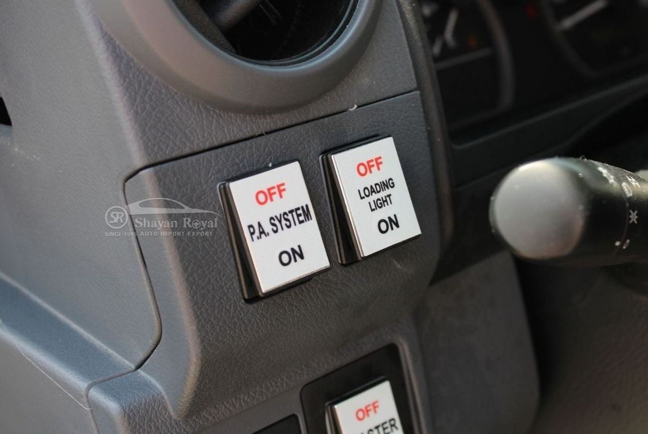 Toyota Land Cruiser 70 LHD LC78 AMBULANCE 4.2L DSL V6 4WD 3DR MT 2025MY | FOR EXPORT