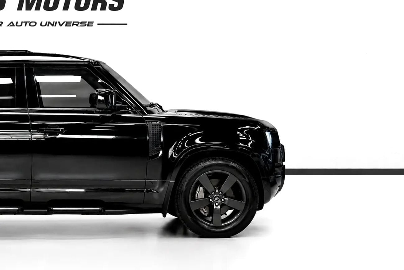 لاند روفر ديفندر 110 SE P400