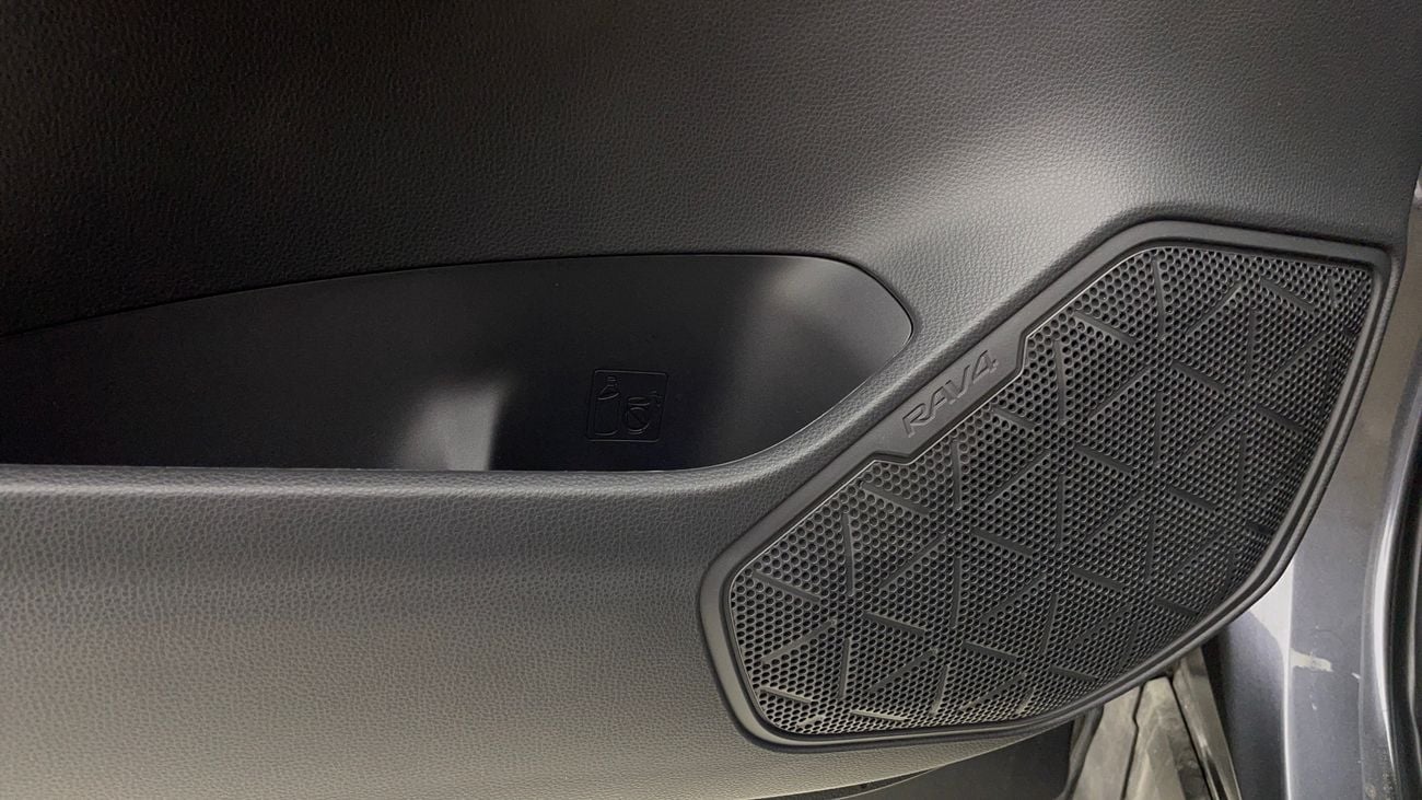 تويوتا راف ٤ VXR HEV 2.5 | بدون دفعة مقدمة | اختبار القيادة في المنزل