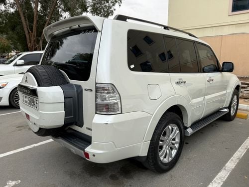 ميتسوبيشي باجيرو