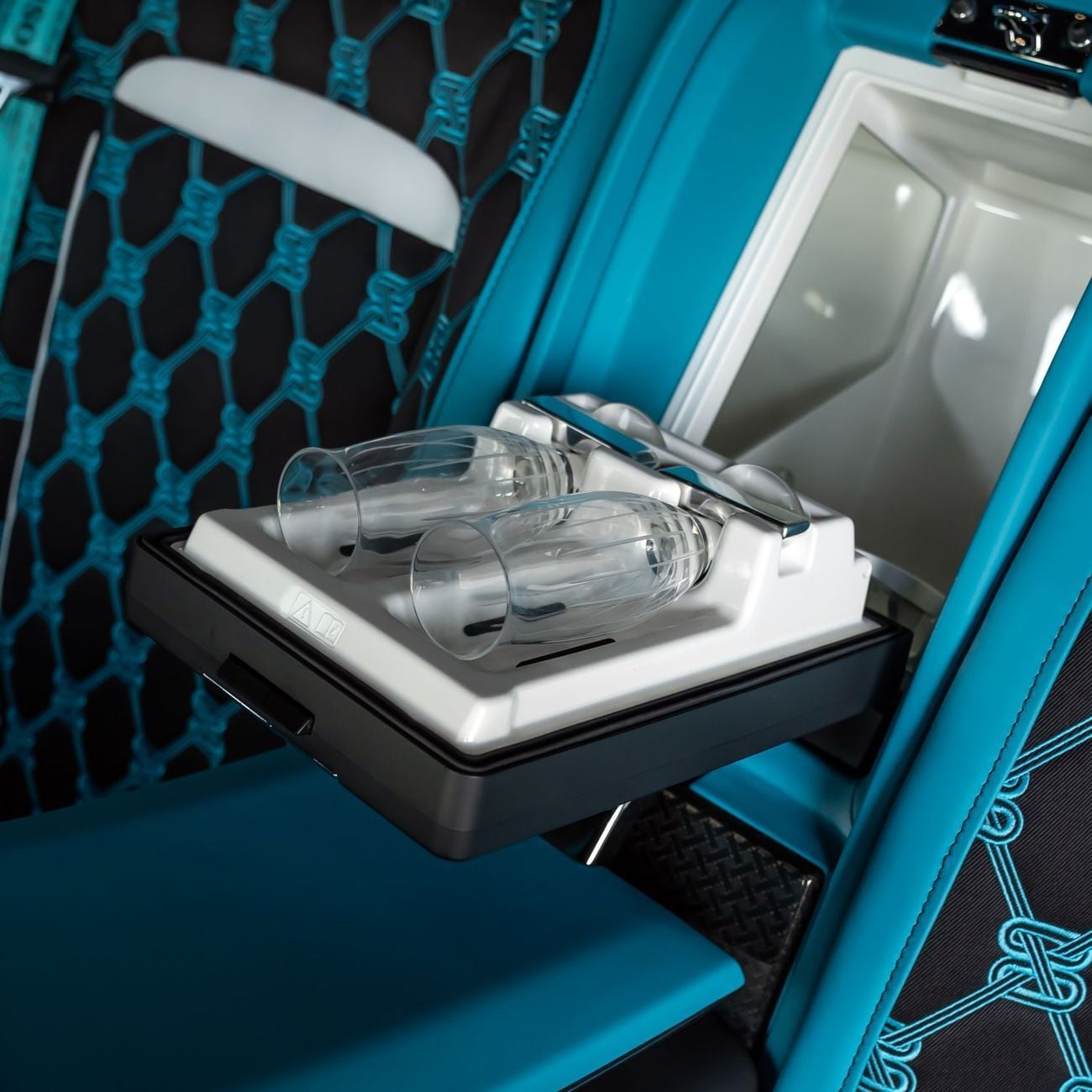 رولز رويس كولينان  2025 ROLLS ROYCE CULLINAN MANSORY BRAND NEW