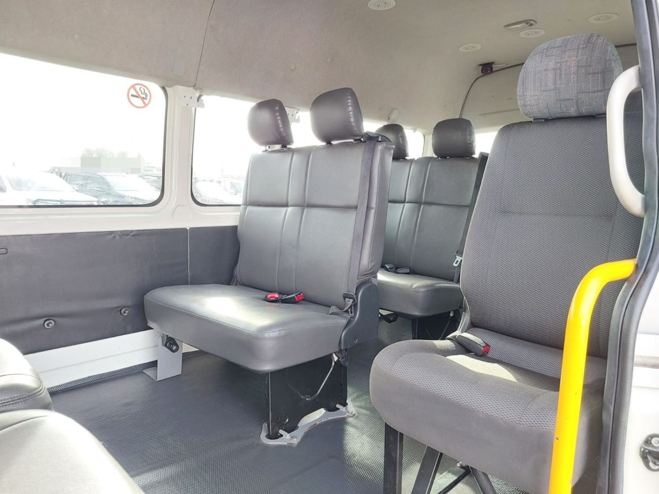 تويوتا هاياس TOYOTA HIACE COMMUTER VAN RHD 2017 MODEL 2.7 L PETROL AUTOMATIC(PM83742)