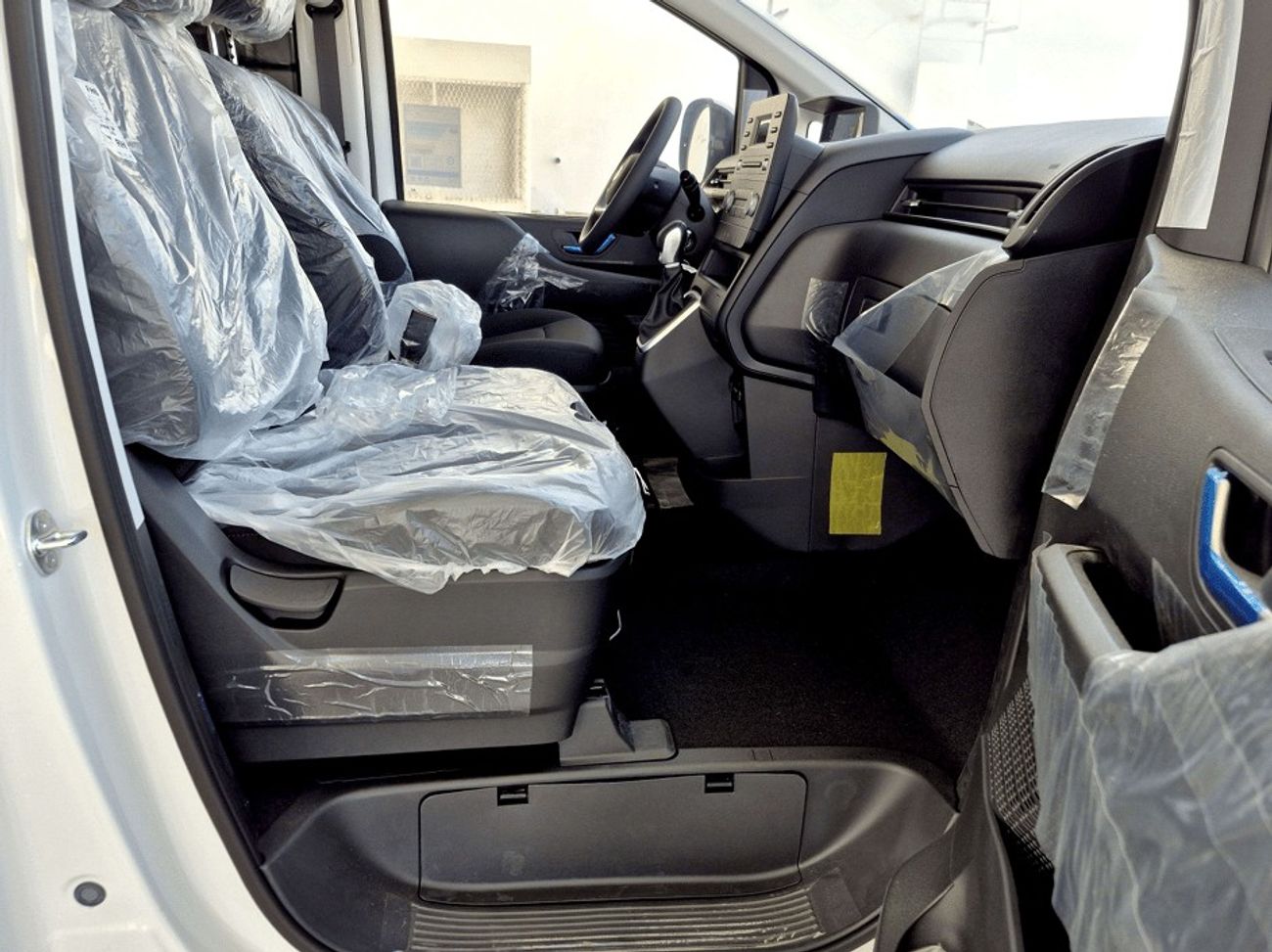 Hyundai Staria 2.2L (US4) 3 SEATER VAN A/T